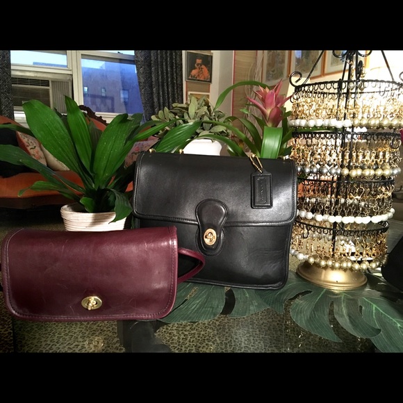 Gracious Pearl Earrings - Picture 3 of 3